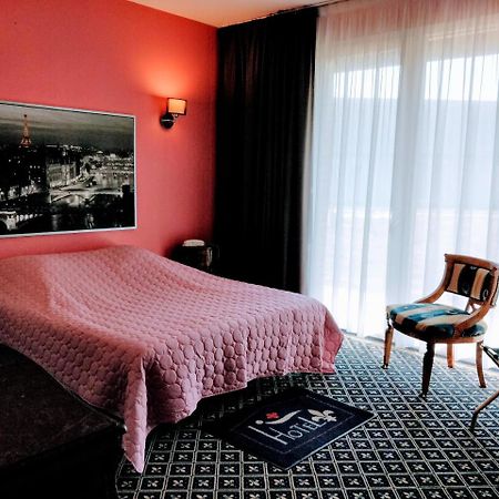 Hotel Fleur De Lys Bailleul  Zewnętrze zdjęcie